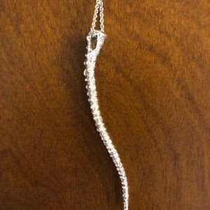 Verameat Spine Feel Necklace